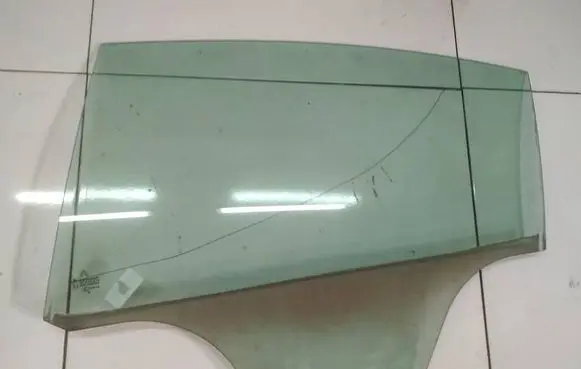 Citroen C5 Rear door window glass as2