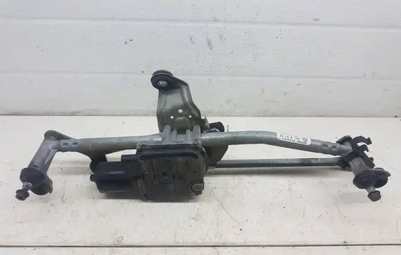 Front wiper linkage and motor