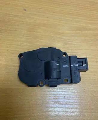 BMW X6 E71 Air flap motor/actuator EFB436 C4517