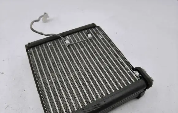 Mazda CX-7 Air conditioning (A/C) radiator (interior) 