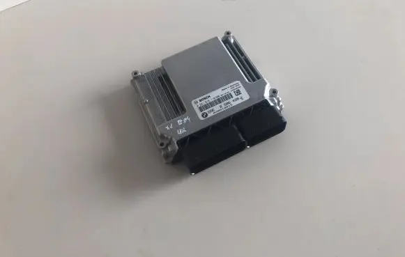 BMW X1 E84 Engine control unit/module 030510815 8506438 0281016110