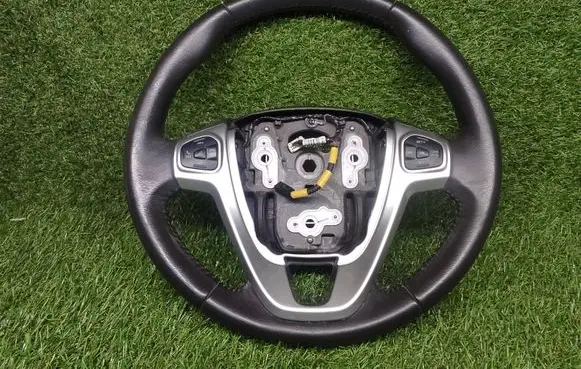 Ford Fiesta Steering wheel D2BB3600