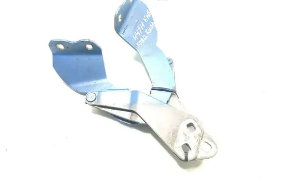 Engine bonnet/hood hinges
