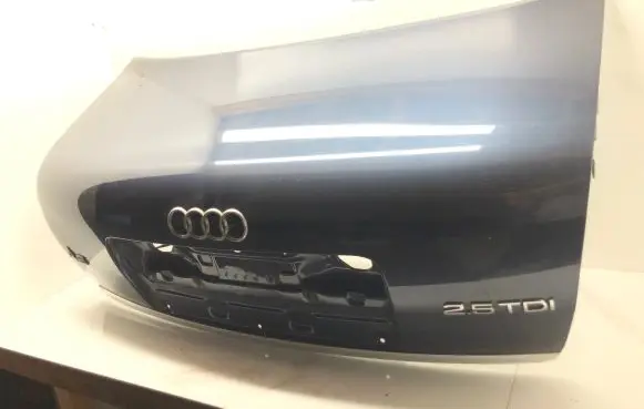 Tailgate/trunk/boot lid