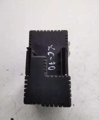 Volvo XC70 Fuse module