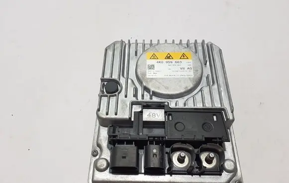 Voltage converter inverter