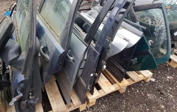 Audi A4 S4 B6 8E 8H Rear door melynos