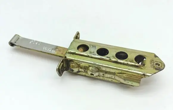 Mercedes-Benz S W126 Front door check strap stopper