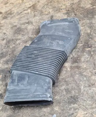Mercedes-Benz E W211 Air intake duct part A6120940287 988026105 SA60