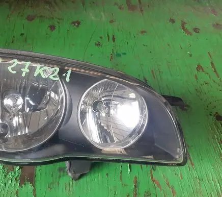 Toyota Corolla E110 Headlight/headlamp