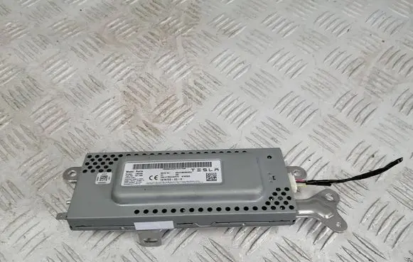 Tesla Model 3 Engine control unit/module ECU 107975500D A04202620000RH