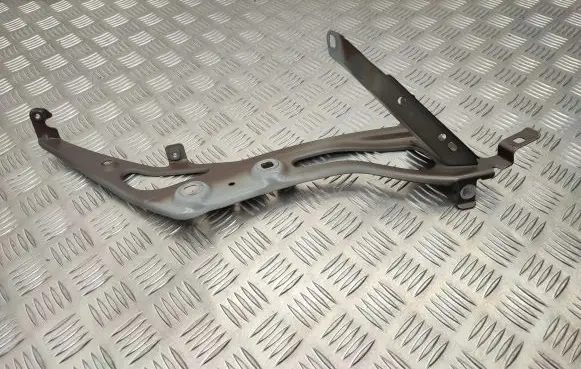 BMW 2 F45 Fender mounting bracket 7297201