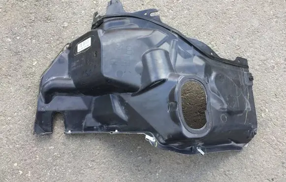 Ford Explorer VI Other engine bay part L1MB016C74BH