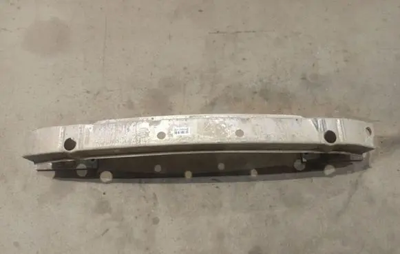 Opel Insignia A Rear beam