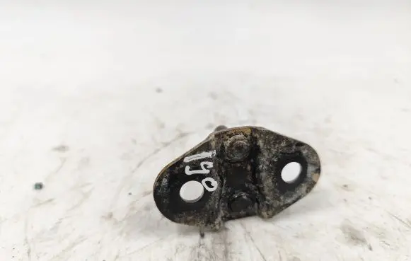 KIA Sorento Trunk lock loop 