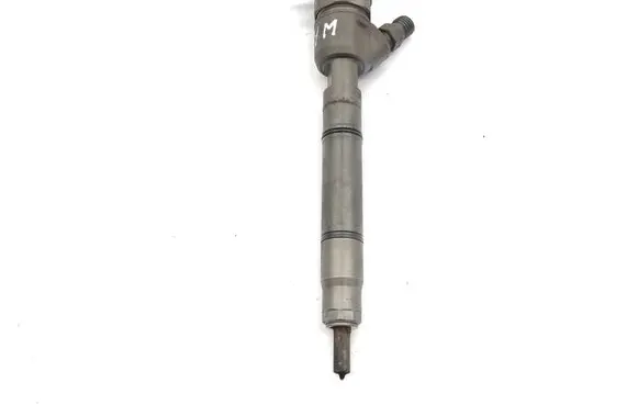 Hyundai i40 Fuel injector 338002A800