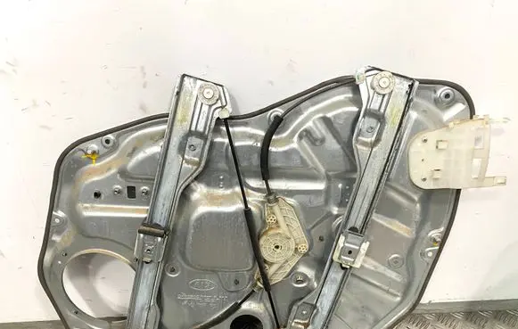 KIA Sorento Front door window regulator with motor 2PFRT