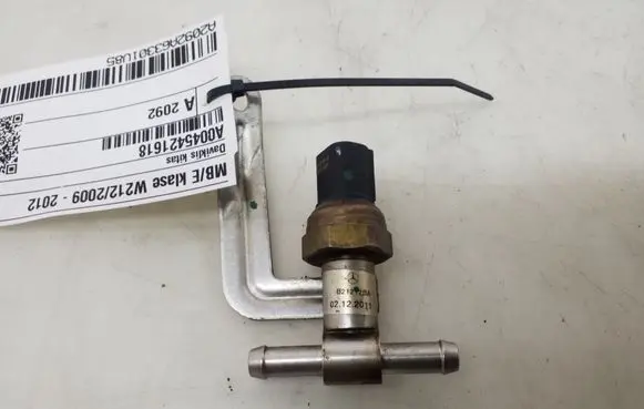 Mercedes-Benz E W212 Sensor A0045421618