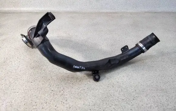 Intercooler hose/pipe