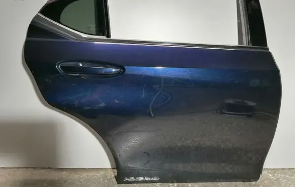 Lexus ES 250 - 300 - 330 Rear door