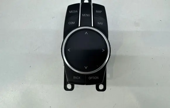 BMW 5 G30 G31 G38 Head unit multimedia control 6844224