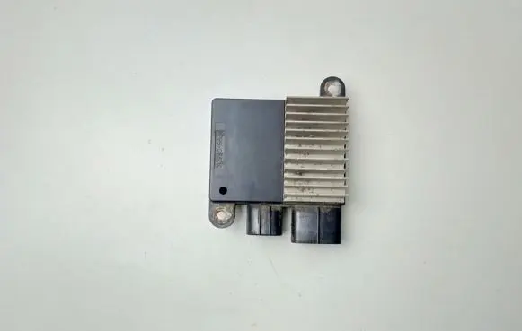 Mazda 6 Coolant fan relay 4993003580