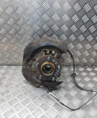Mazda 3 I Front wheel hub