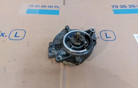 Vacuum pump
