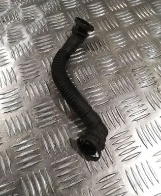 Volkswagen PASSAT B7 Breather hose/pipe 03L103493AE