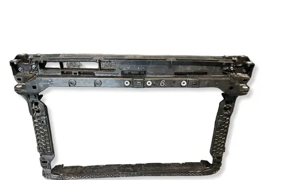 Volkswagen PASSAT B9 Radiator support slam panel 3J0805588C