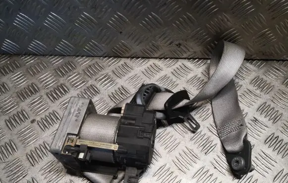 Mercedes-Benz S W220 Front seatbelt 2208604785 A2208604785