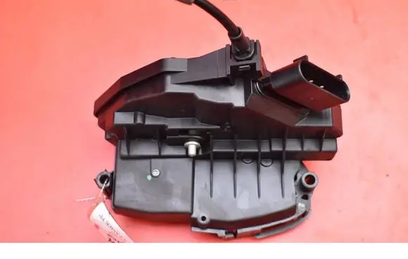 Ford Focus Front door lock BM5A-A21812-BC