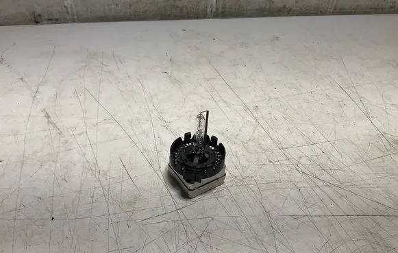 BMW 5 F10 F11 Xenon bulb 