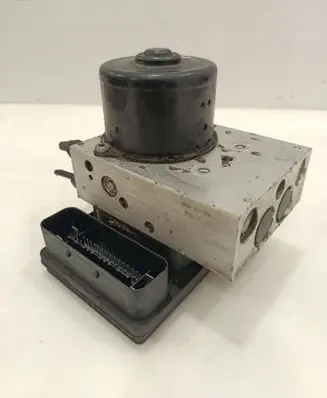 Volvo XC70 ABS Pump 30793445 00401396E0 10092504153