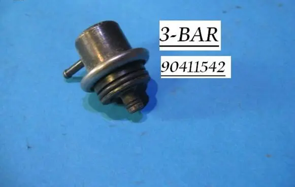 Opel Omega B2 Fuel pressure regulator 90411542