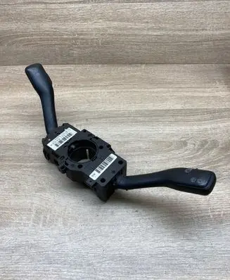 Seat Toledo I (1L) Wiper turn signal indicator stalk/switch 8L0953513G