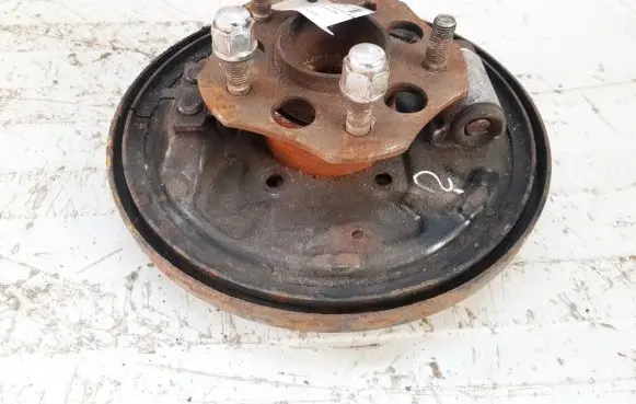 Honda CR-V Rear wheel hub