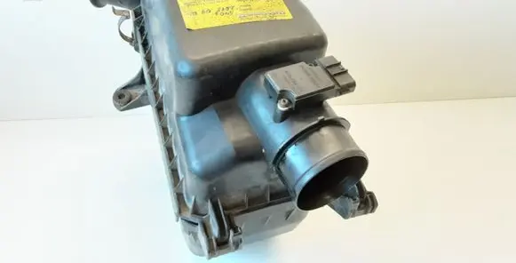 Air filter box