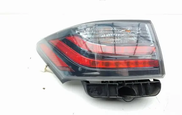 Lexus CT 200H Rear/tail lights