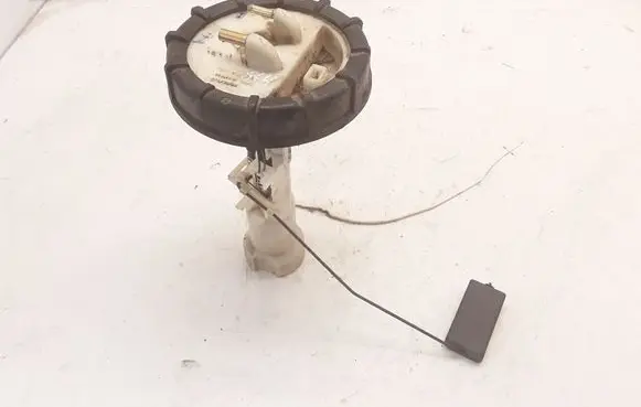 Volkswagen Caddy Fuel level sensor 8243168