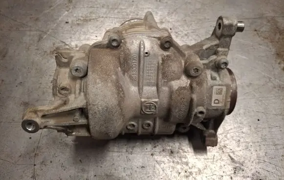 BMW X1 F48 F49 Gearbox transfer box case 7646889 27107646889 27105A578C9