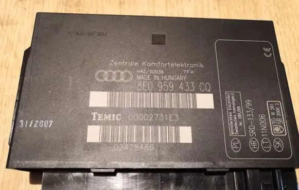 Audi A4 S4 B7 8E 8H Comfort/convenience module