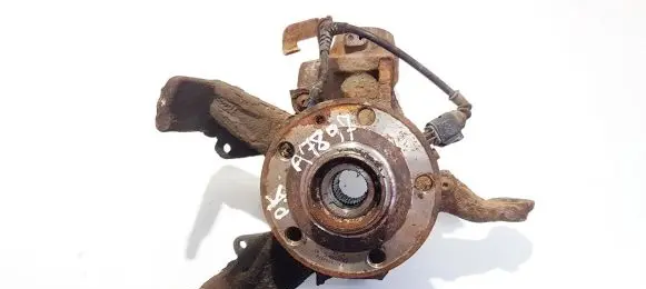 Skoda Octavia Mk2 (1Z) Front wheel hub