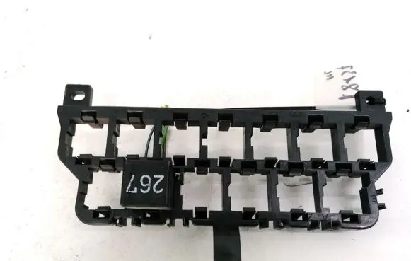 Volkswagen Polo III 6N 6N2 6NF Fuse box set 8D0937503E