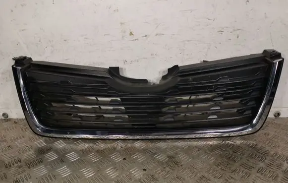 Subaru Forester SK Front bumper upper radiator grill 91121SJ100 91122SJ020