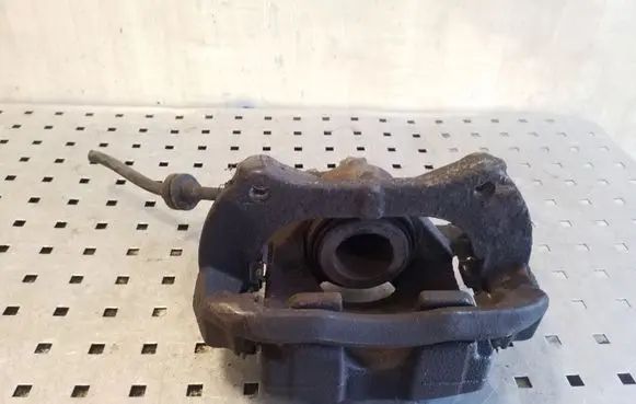 Chevrolet Orlando Front brake caliper