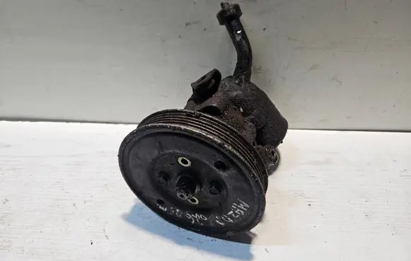 Mazda 626 Power steering pump GG3532600B