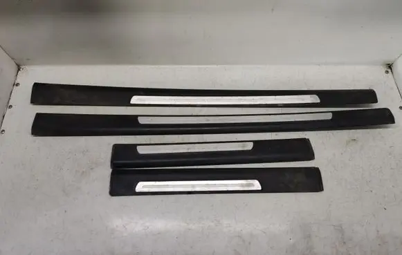 Audi A6 S6 C6 4F Front sill trim cover 4F0853374E 4F0853373E 4F0853376C