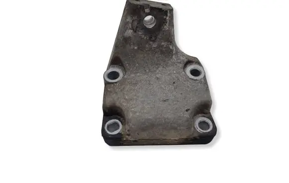 Jeep Grand Cherokee EGR valve cooler bracket 62758A