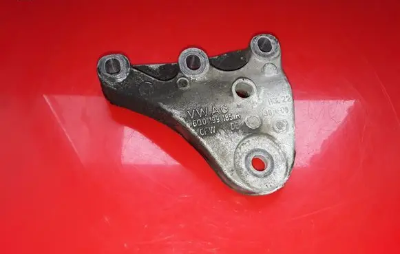 Skoda Roomster (5J) Engine mounting bracket 6Q0199185R